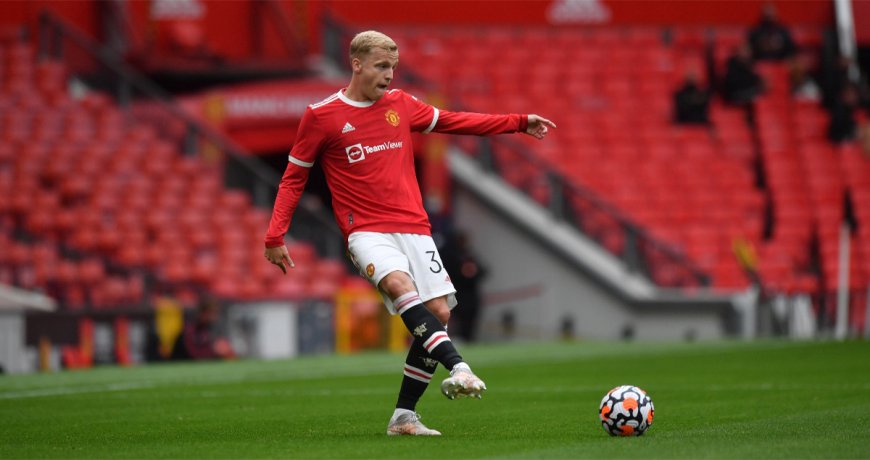 កាយវិការ Man Utd របស់ Donny van de Beek និយាយច្រើនខណៈដែលគាត់ក្លាយជាការចុះហត្ថលេខាដែលត្រូវបានបំភ្លេចចោល!!!