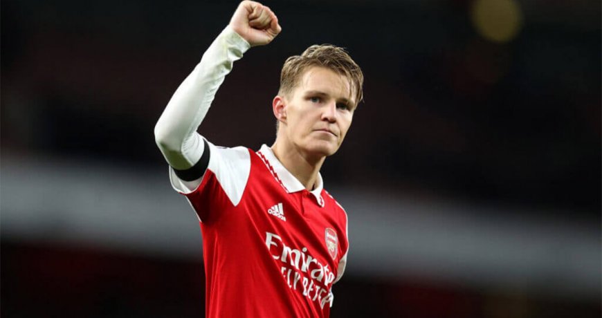 Martin Odegaard ទាំងអស់លើកពាន Premier League បន្ទាប់ពី Arsenal ដួល