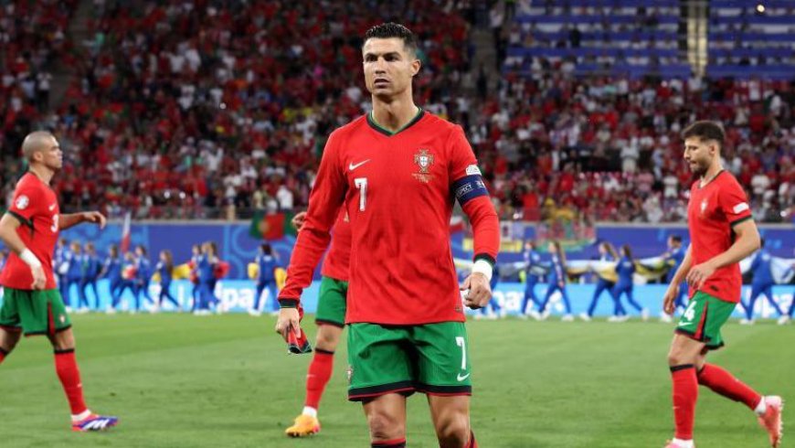 Ronaldo ទម្លាក់ចោលមហិច្ឆិតាគ្រាប់បាល់ទី ១០០០